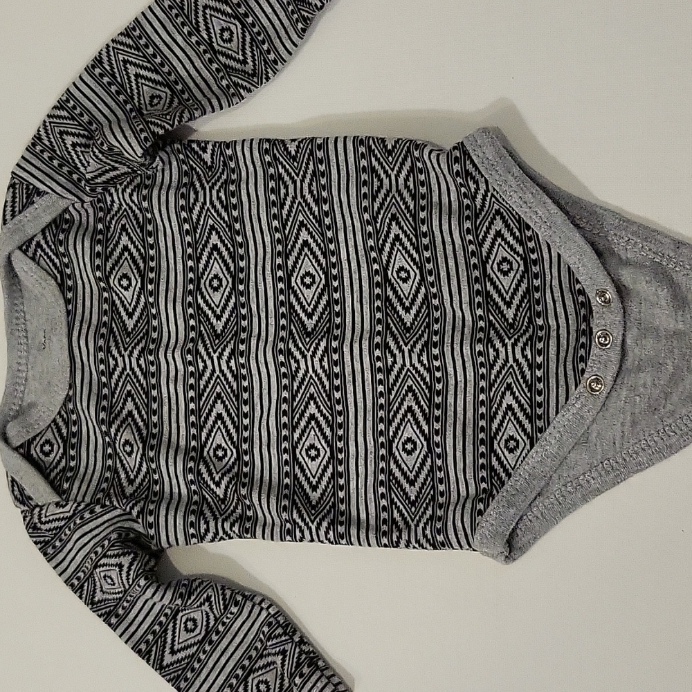 0-3 month onesie long sleeve